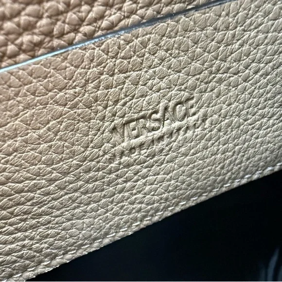 Versace Grained Calfskin Medusa Large Leather Tote w/Pouch Taupe & Black - Picture 8 of 9